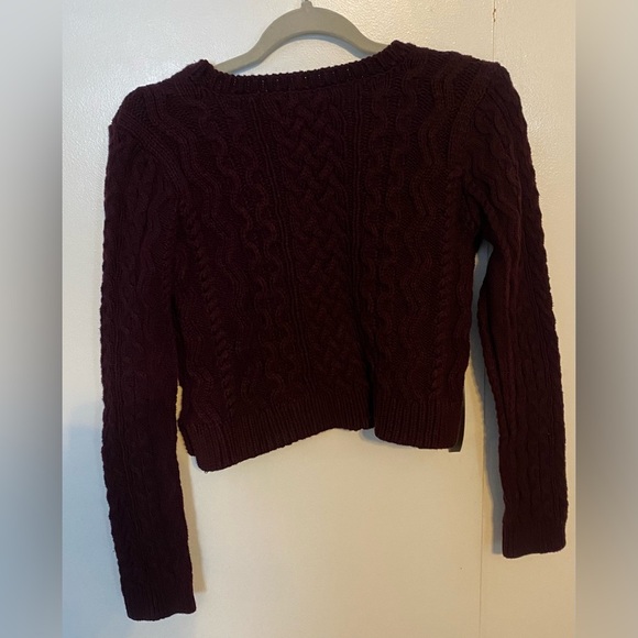 Kendall & Kylie Cropped Cable Knit Sweater, Medium - Picture 3 of 7